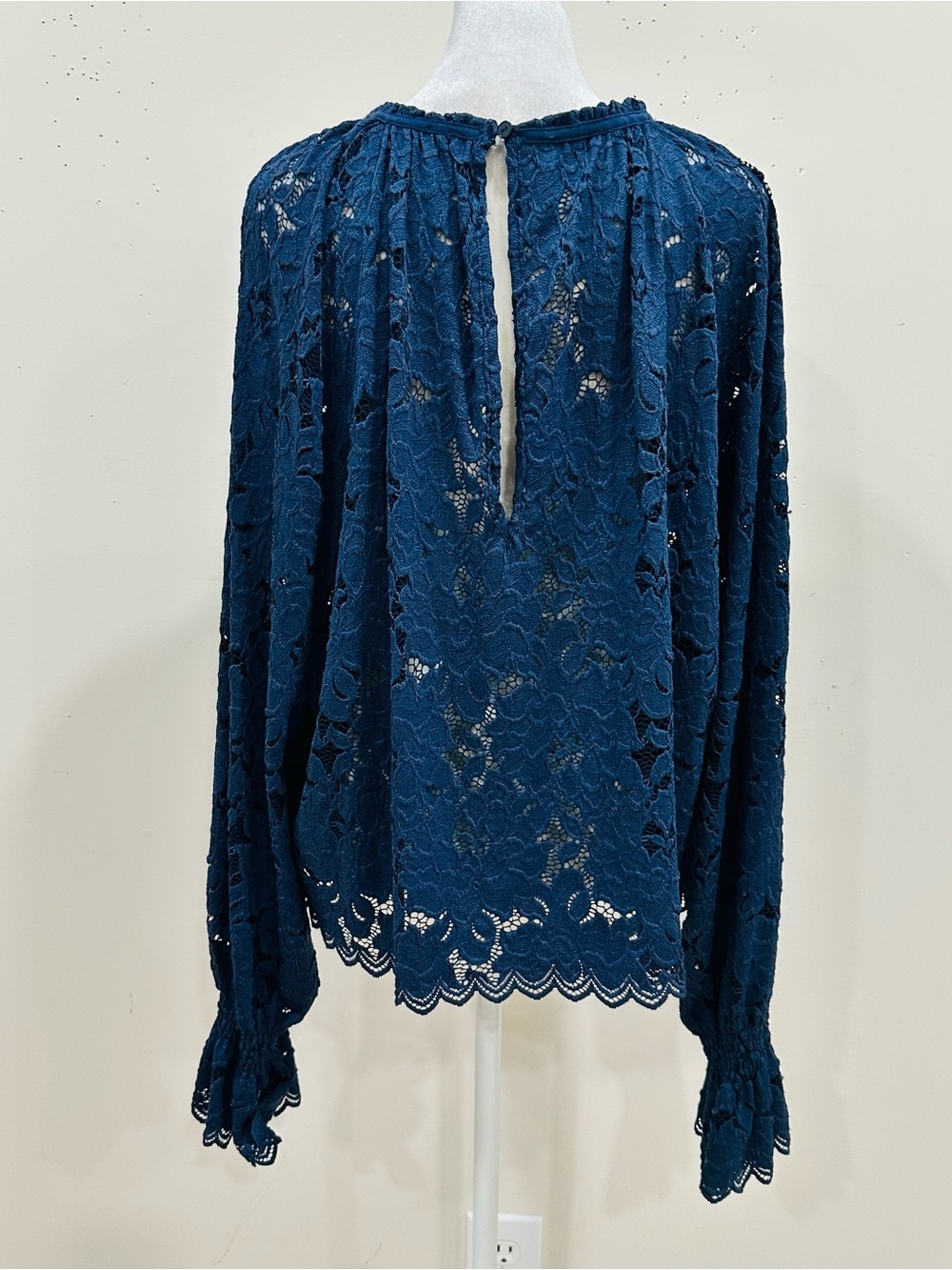 Free People Navy Blue Olivia Balloon‎ Sleeve Lace Blouse Size Medium - Picture 5 of 11